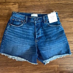 Abercrombie Curve Love Dad Short High Rise